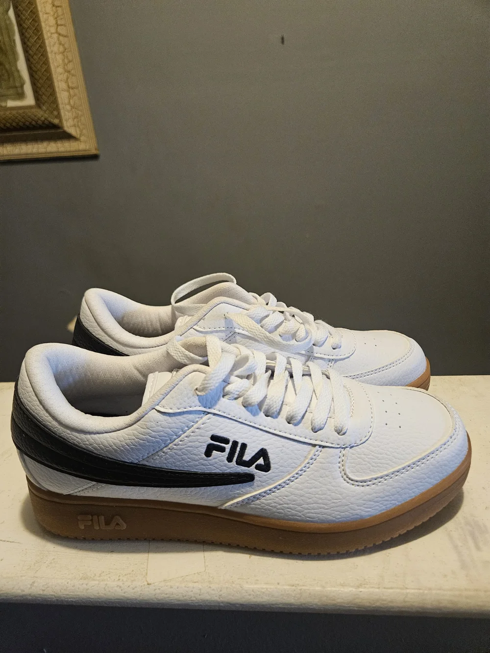 Fila White Leather Women's Low-Top Athletic Sneakers with Black Insole Logo